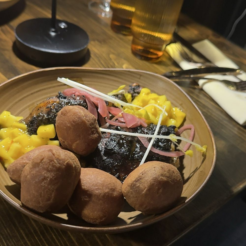 Mango Bay - Caribbean Near Me - Brooklyn, New York