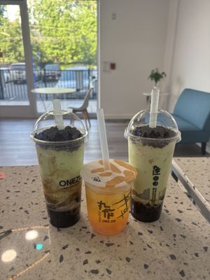 milk-tea♡ ITOEN MATCHA MILK TEA 12/11.80 FZ - JFC International