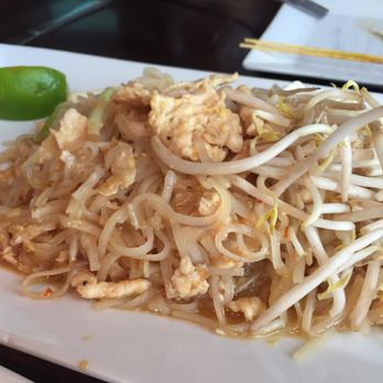Mom's Siam - Pad Thai. Bumped to 1* Spicy. Pretty good! - Thai Near Me - Richmond, Virginia Mom's Siam - Pad Thai. Bumped to 1* Spicy. Pretty good! - Thai Near Me - Richmond, Virginia