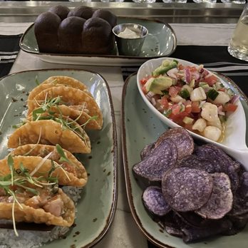 Glasspar - Squaw bread, tuna poke tacos, and scallop ceviche. - Seafood Near Me - Dana Point, California