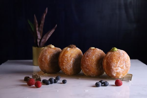 Dot & Dough by null