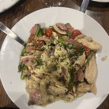Cranelli's Italian Restaurant - Chicken Marsala - Italian Near Me - Lone Tree, Colorado