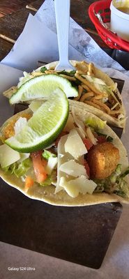Taco diVino by null