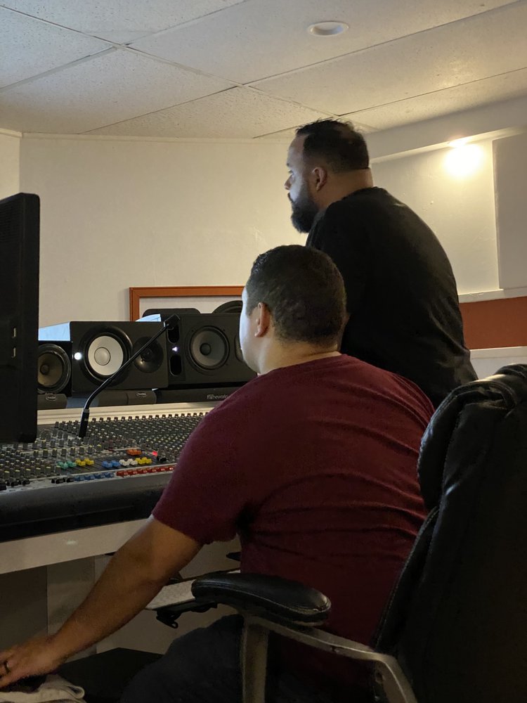 CAVERN RECORDS STUDIO Updated May 2024 11 Photos 1791 Blount Rd