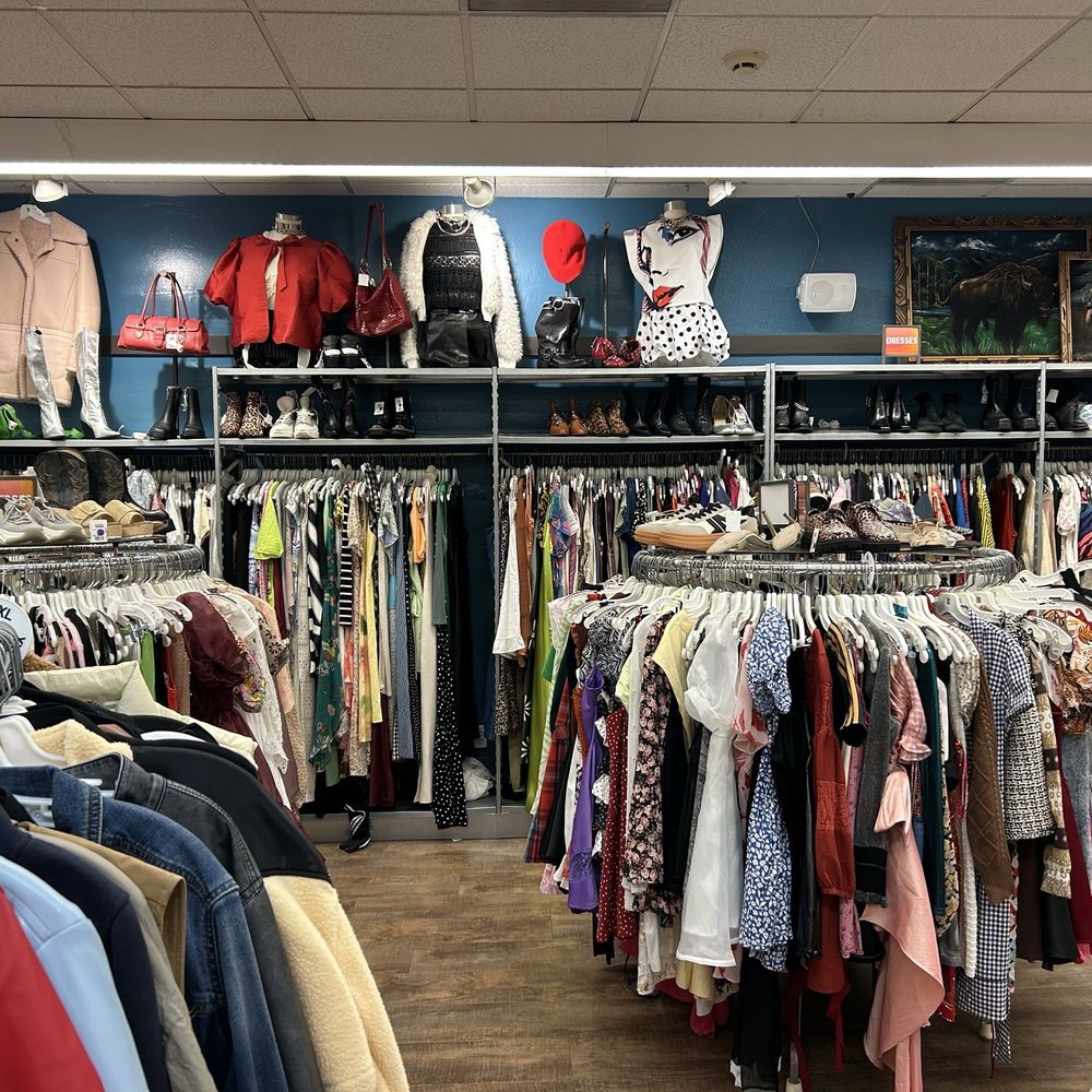 Buffalo Exchange - Women's Clothing Near Me - San Diego, California Buffalo Exchange - Women's Clothing Near Me - San Diego, California