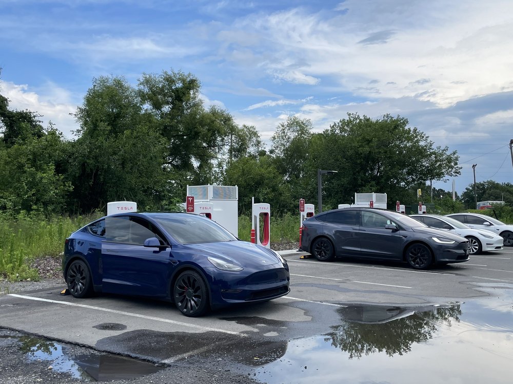 TESLA SUPERCHARGER STATION 5200 S Jefferson, Lamont, Florida EV