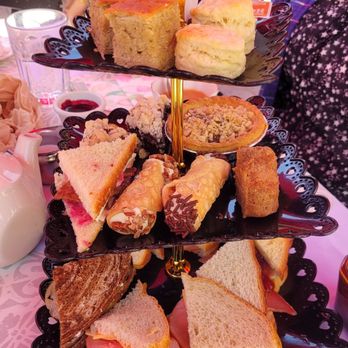 Apple Farm Restaurant - Breakfast & Brunch Near Me - San Luis Obispo, California