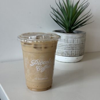 Piccolo Coffee - Vanilla Bean Latte - Coffee & Tea Near Me - Brea, California Piccolo Coffee - Vanilla Bean Latte - Coffee & Tea Near Me - Brea, California