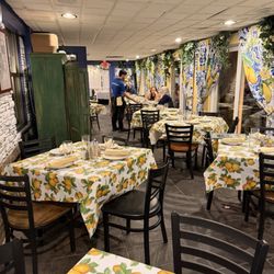 Vecchia Osteria - Inside seating