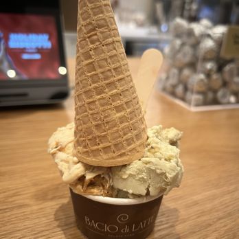 Bacio Di Latte - Gelato Near Me - Woodland Hills, California