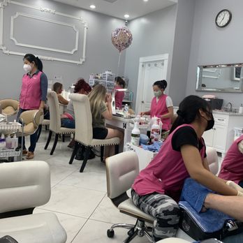 Pinky Nails & Spa - Nail Salons Near Me - Phoenix, Arizona