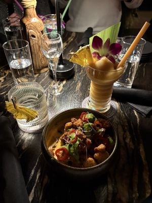 Callisto Cocktail Bar by null