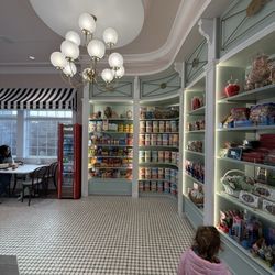 Haven's Sweet Shop