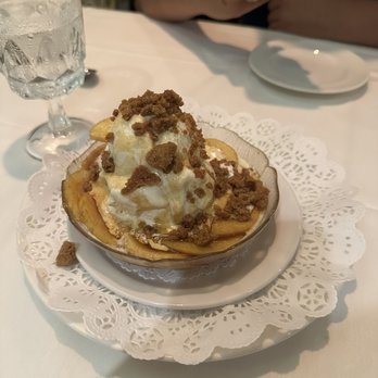 Hy's Steak House - Apple Streusel* love this, they come and make it table side for you !!! - Steakhouses Near Me - Honolulu, Hawaii