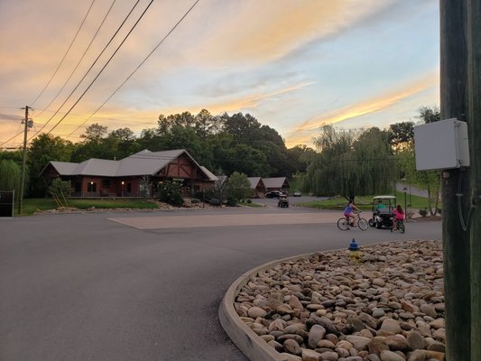 Sun Outdoors Pigeon Forge by null