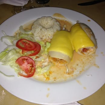 Los Jarochos del 28 - Stuffed squid - Seafood Near Me - Cancún, ROO
