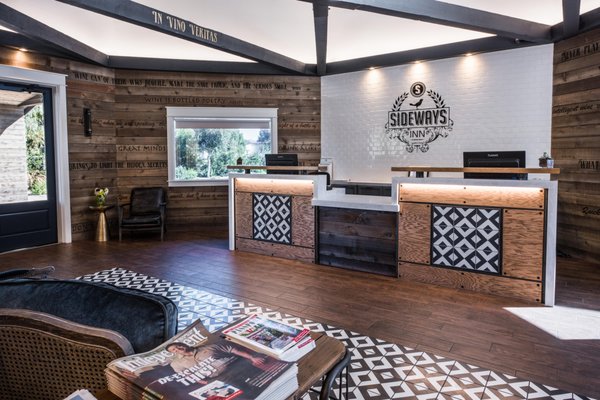 Sideways Inn by null