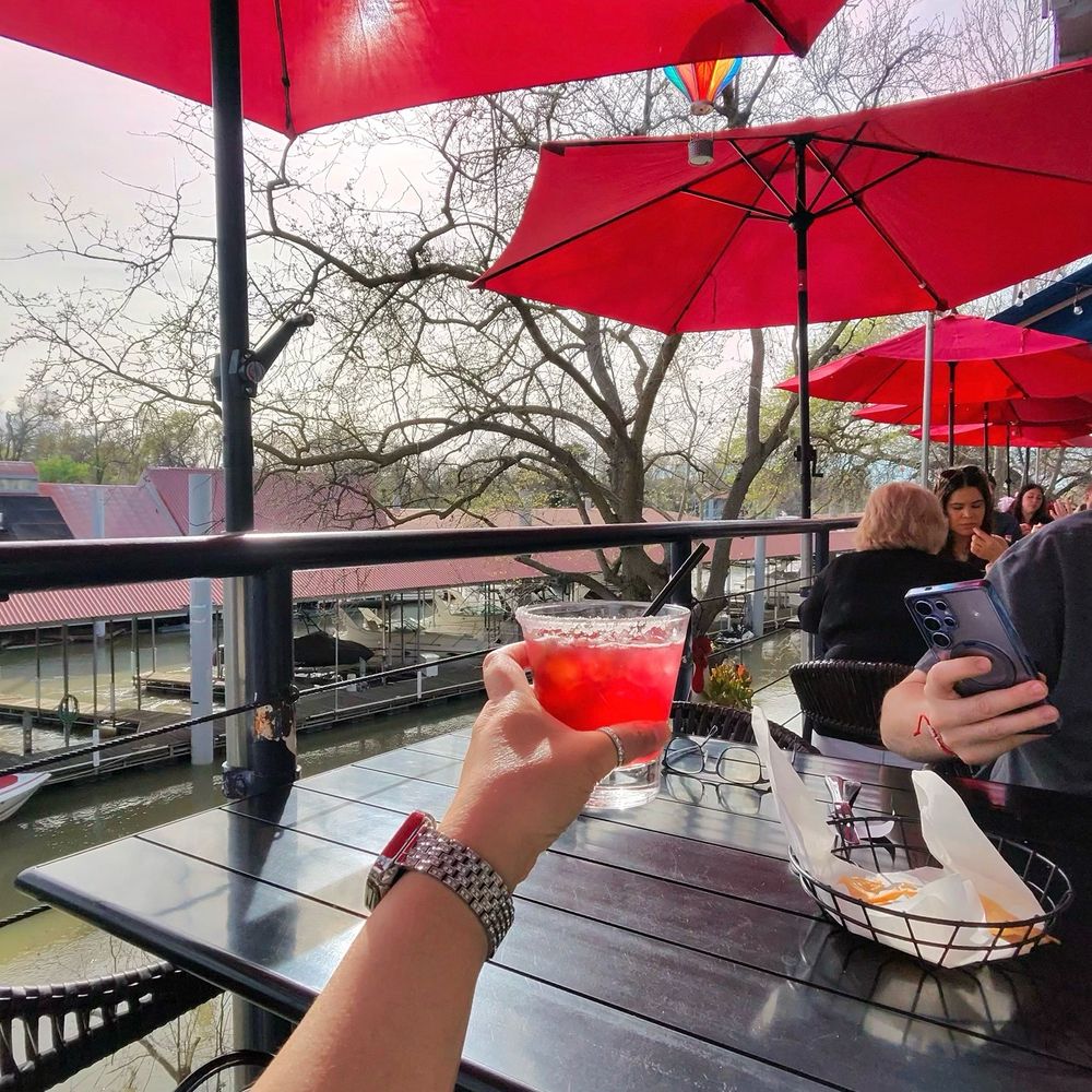 Roosters On The River - Breakfast & Brunch Near Me - Sacramento, California
