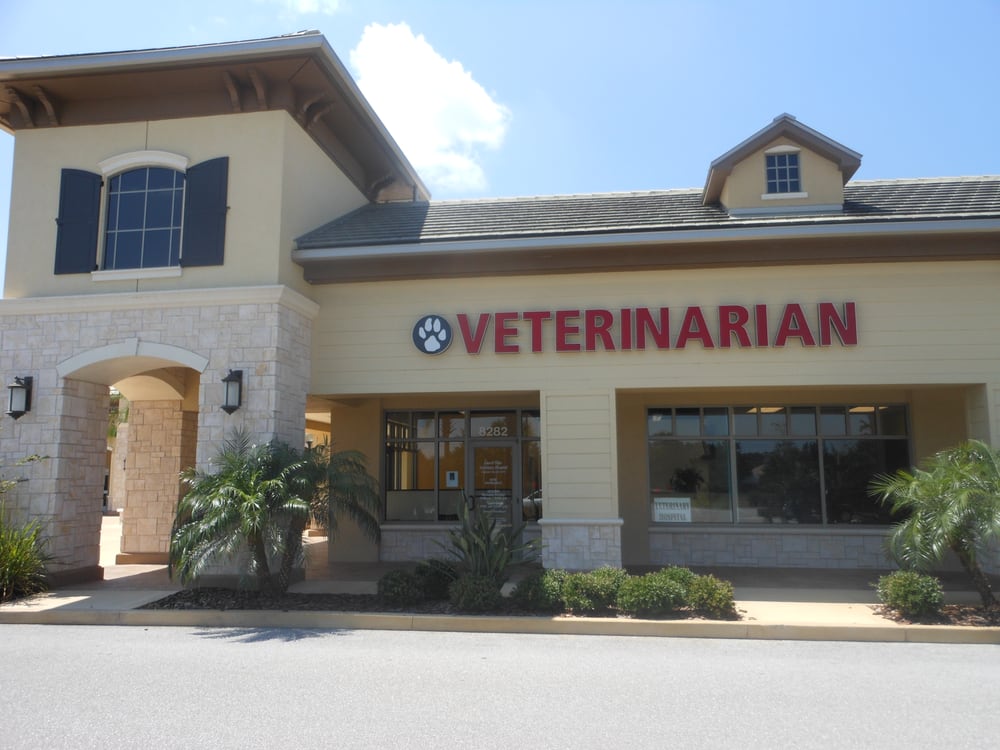 LAUREL OAK VETERINARY HOSPITAL Updated June 2024 8282 Bee Ridge Rd