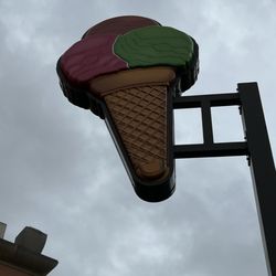 Pronto Cafe Ice Cream Stand