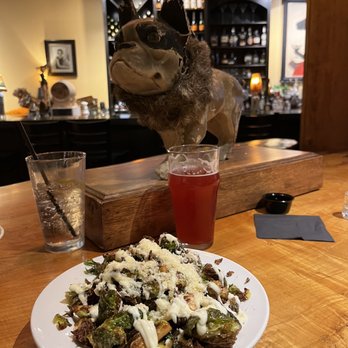 The Hound's Tale - Brussels + sour beer - New American Near Me - Williamsburg, Virginia