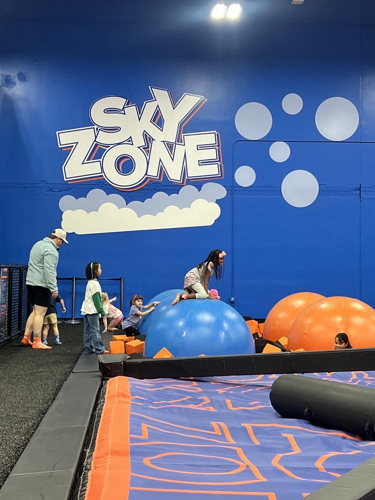 SKY ZONE TRAMPOLINE PARK - 13 Photos & 31 Reviews - 12449 Foothill Blvd ...