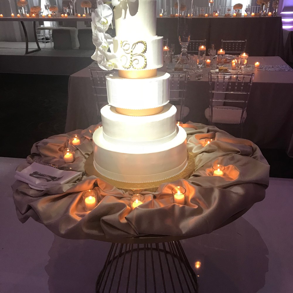 Empress Banquets - Loved, loved our cake! - Venues & Event Spaces Near Me - Addison, Illinois