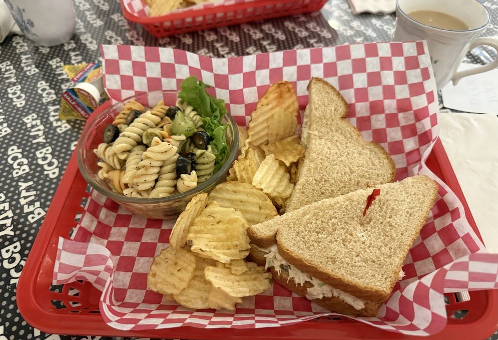 Betty Boop’s Diner Logo