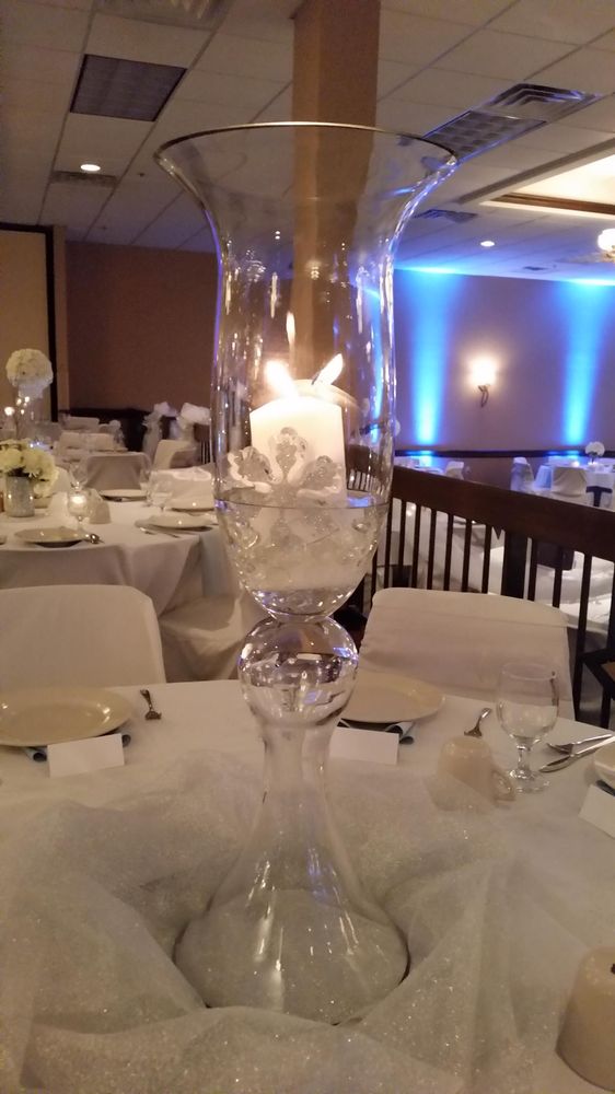 SWAN CLUB Updated October 2024 875 Heritage Rd, De Pere, Wisconsin