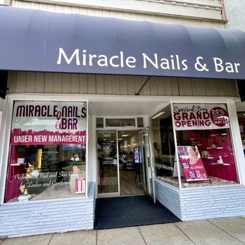 Miracle Nails & Bar - Entrance off Myrtle - Nail Salons Near Me - Monrovia, California