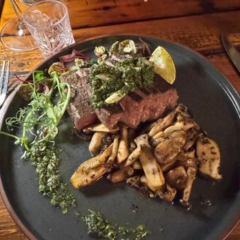 Calida Kitchen & Wine - Wine Bars Near Me - St. Petersburg, Florida