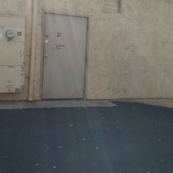 Curves - Back Entrance - Weight Loss Centers Near Me - Sedona, Arizona Curves - Back Entrance - Weight Loss Centers Near Me - Sedona, Arizona