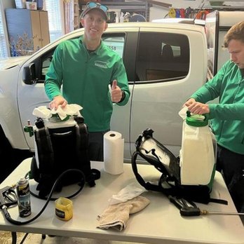 Teacher's Spraying Service - Pest Control Near Me - Saint Louis, Missouri Teacher's Spraying Service - Pest Control Near Me - Saint Louis, Missouri