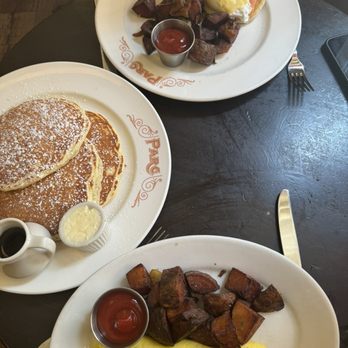Parc - Norwegian, pancakes and Cheese Omelette - French Near Me - Philadelphia, Pennsylvania Parc - Norwegian, pancakes and Cheese Omelette - French Near Me - Philadelphia, Pennsylvania