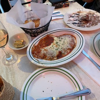 Blue Moon - Italian Near Me - Rockville Centre, New York