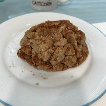 Gideon's Bakehouse - Coffee cake cookie - Bakeries Near Me - Lake Buena Vista, Florida