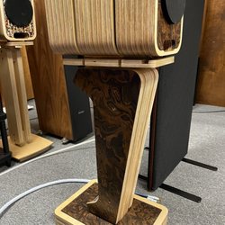Rich's Record and Audio Emporium - Custom Finish stands to match Audel Magika speakers handmade in Italy
