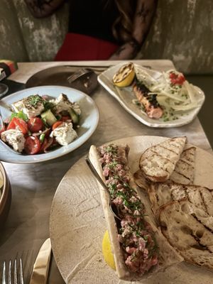 AMAVI Restaurant by null