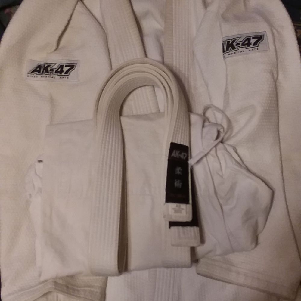 AK-47 MMA Gear - Jiujistu gi - Sports Wear Near Me - Hayward, California AK-47 MMA Gear - Jiujistu gi - Sports Wear Near Me - Hayward, California