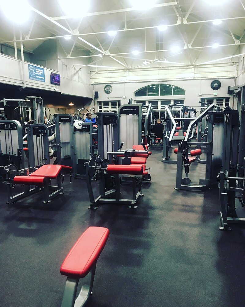 MARINE CORPS RECRUIT DEPOT GYM 17 Photos & 17 Reviews 3800 Chosin