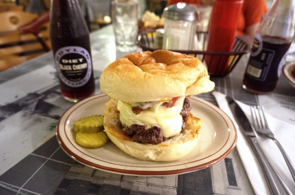 Arlene and Tom's Restaurant by null