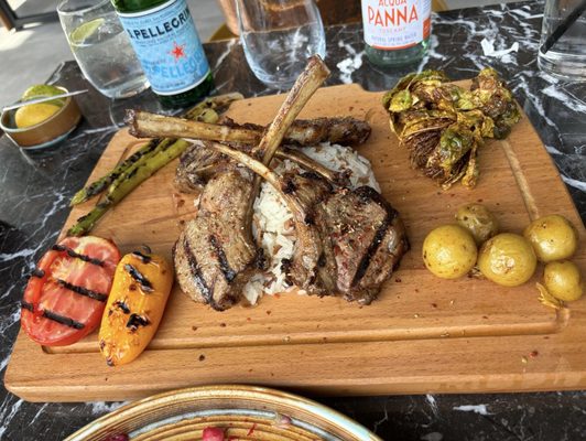 Pera Bistro by null