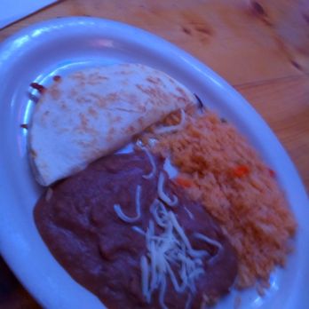 Los Mogotes De Michoacan - Kids meal quesadilla - Mexican Near Me - Highland Park, Illinois Los Mogotes De Michoacan - Kids meal quesadilla - Mexican Near Me - Highland Park, Illinois