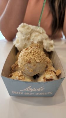 Louks Greek Baby Donuts by null