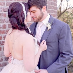 Star Noir Studio - Knoxville Wedding Photographer at Meadhaven