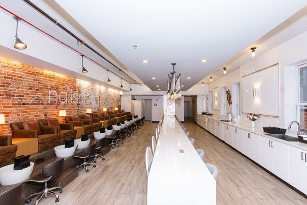 nailsaloon (Logan Circle) by null