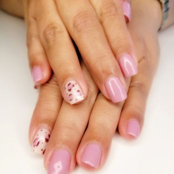 Dreamy Nails Boutique - Nail Art by Yuki follow her @4th_elements_beauty - Nail Salons Near Me - Burnaby, British Columbia