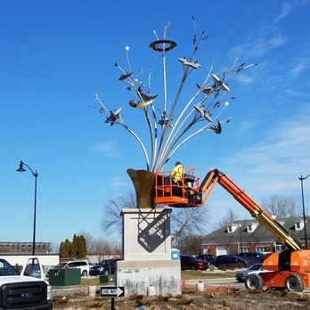 Homage to Hoagy - Homage to Hoagy (2020) by Arlon Bayliss - Public Art Near Me - Carmel, Indiana