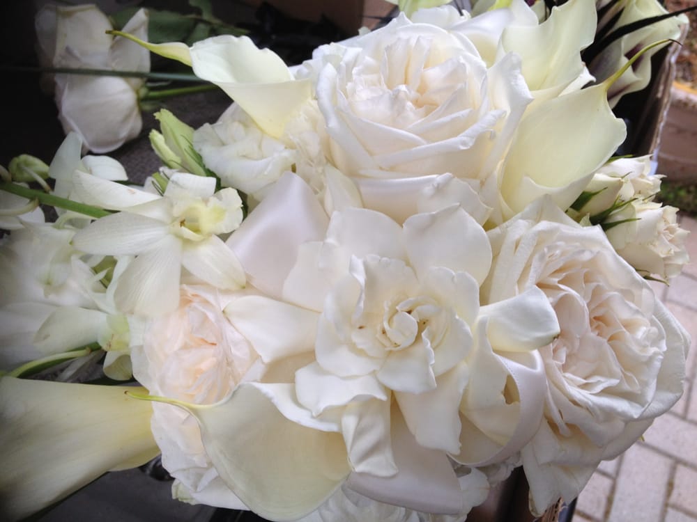 THE ELEGANT PETAL Saint Charles, Illinois Florists Phone Number