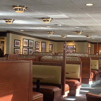 99 Restaurants - Decor and not too busy - American Near Me - Waltham, Massachusetts 99 Restaurants - Decor and not too busy - American Near Me - Waltham, Massachusetts